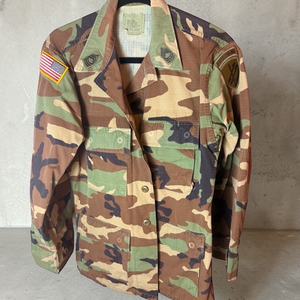 American Apparel US Military Woodland Camo BDU Jacket Airborne SFC Small Short